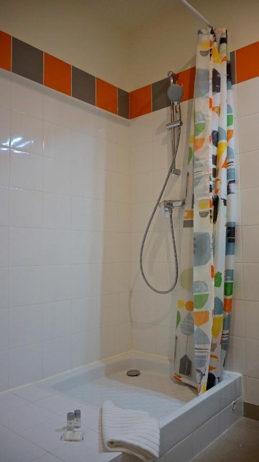 Hotel Vauban Livry-Gargan Luaran gambar
