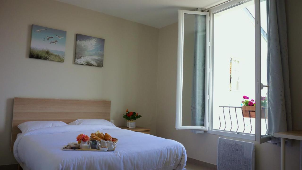 Hotel Vauban Livry-Gargan Luaran gambar